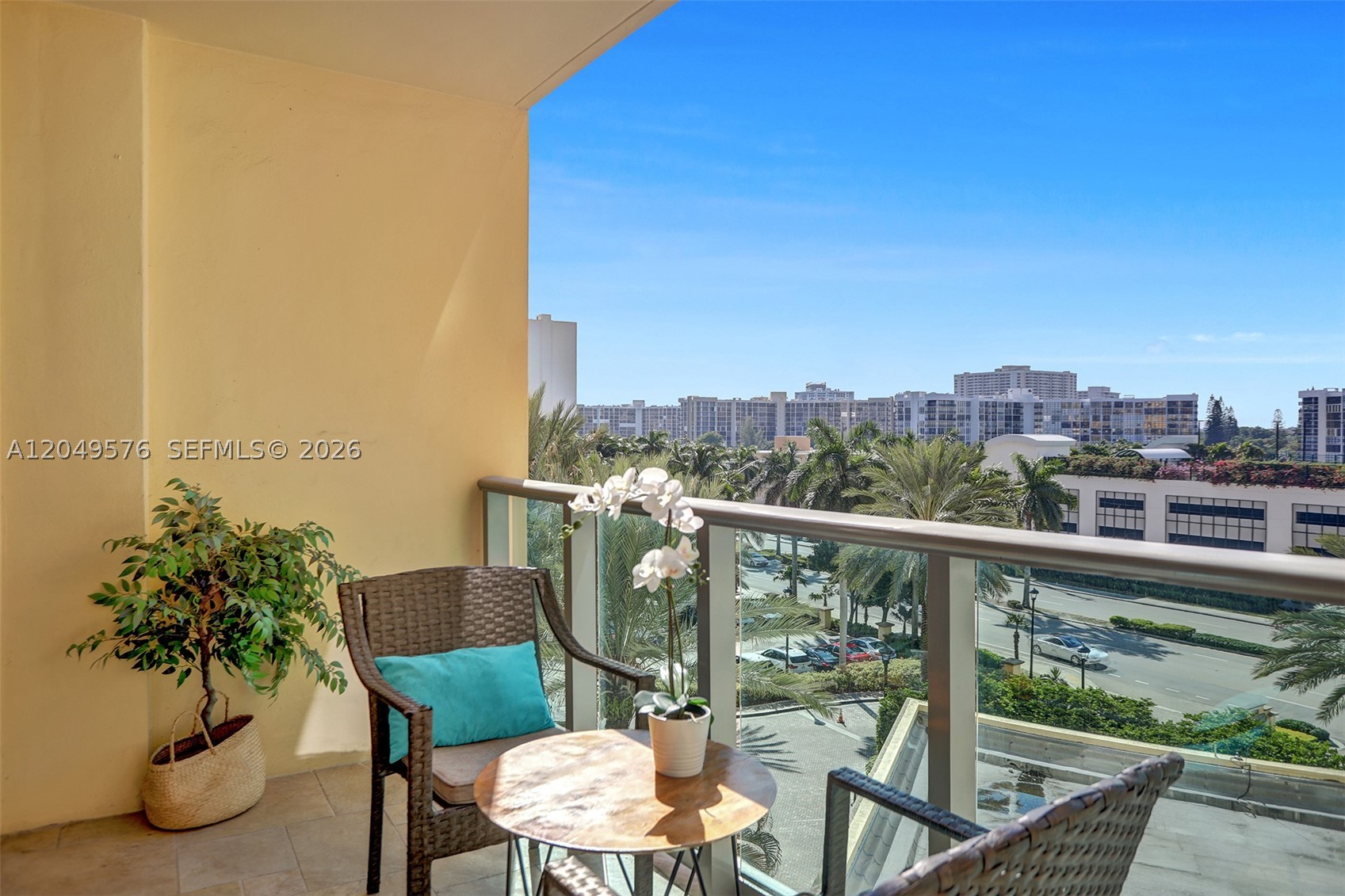 WAVE CONDO - Residential Lease