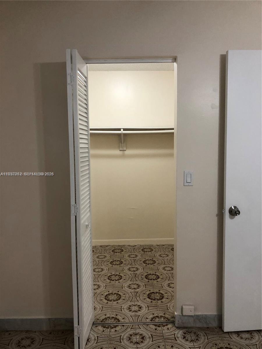 2ND COURT VILLAS CONDO - Residential Lease