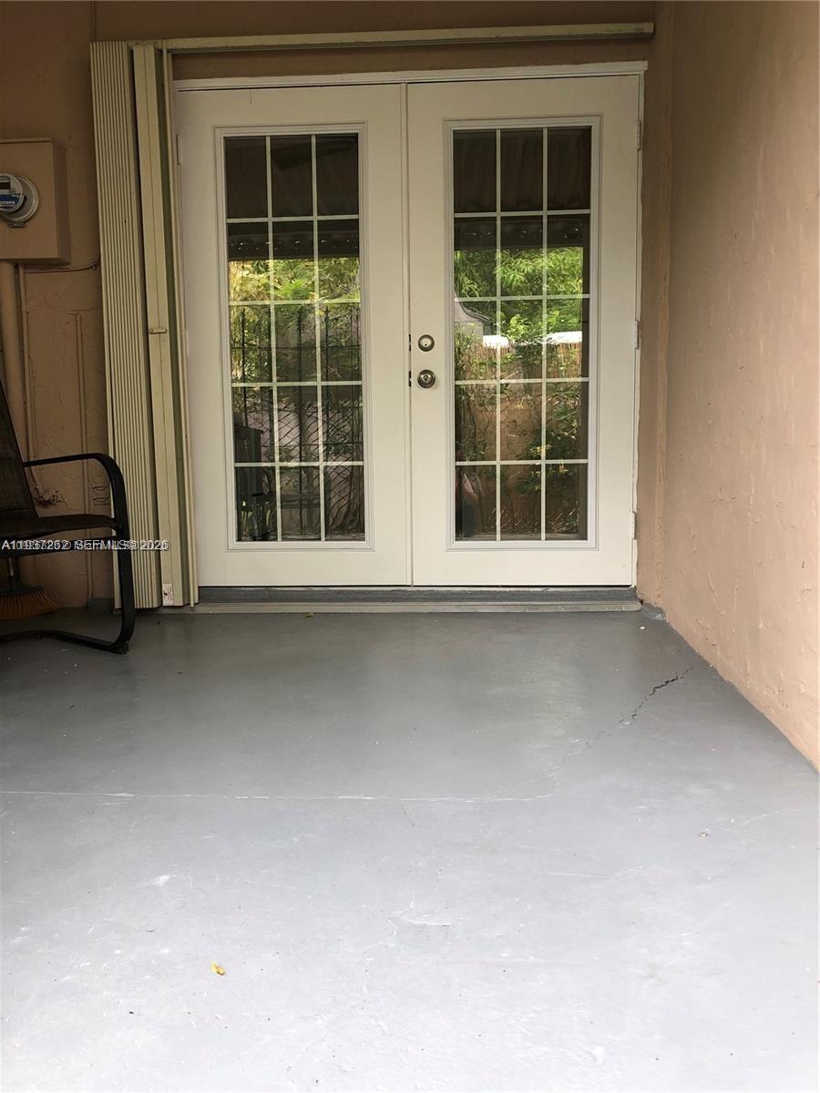 2ND COURT VILLAS CONDO - Residential Lease