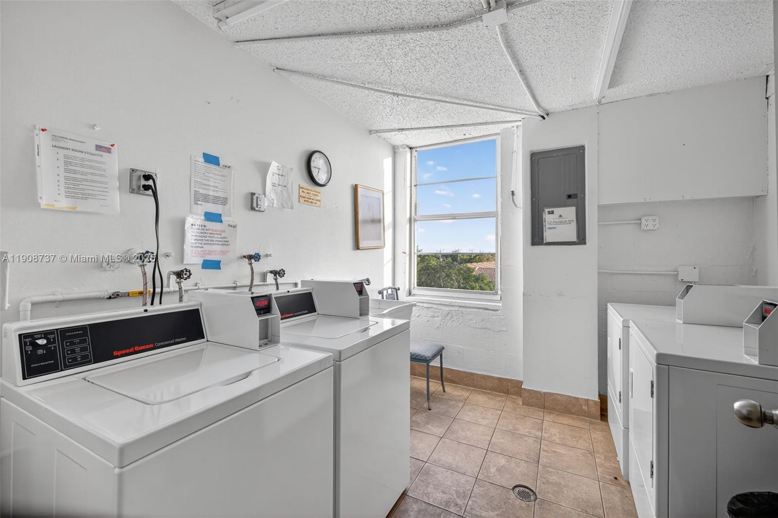 CYPRESS CHASE CONDO NO 2 - Residential