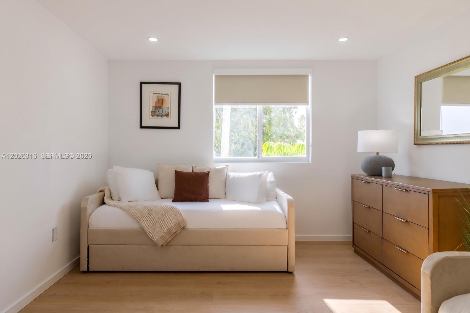 NORMANDY WATERWAY SUB - Residential Lease