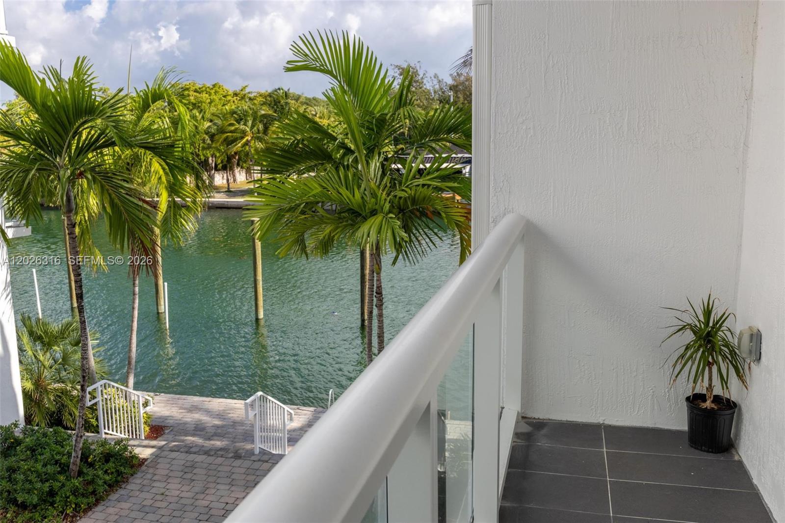 NORMANDY WATERWAY SUB - Residential Lease