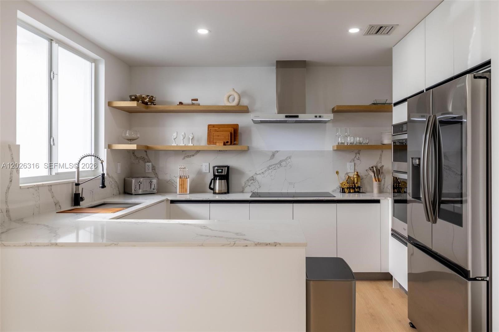 NORMANDY WATERWAY SUB - Residential Lease