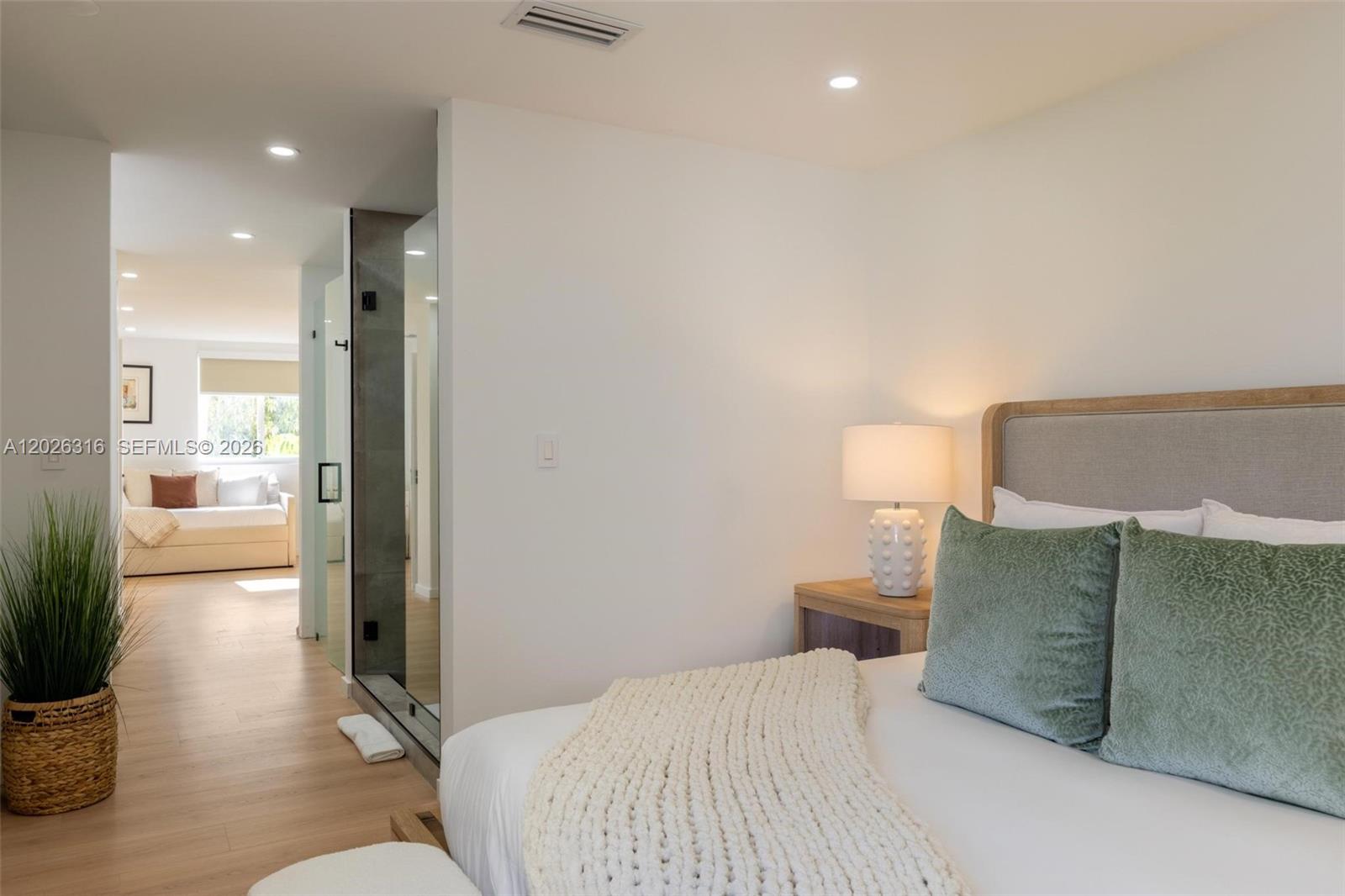 NORMANDY WATERWAY SUB - Residential Lease