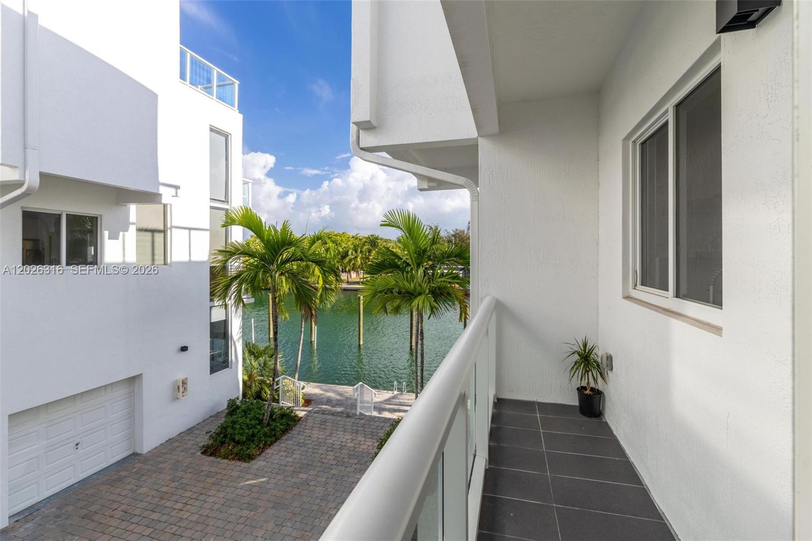 NORMANDY WATERWAY SUB - Residential Lease