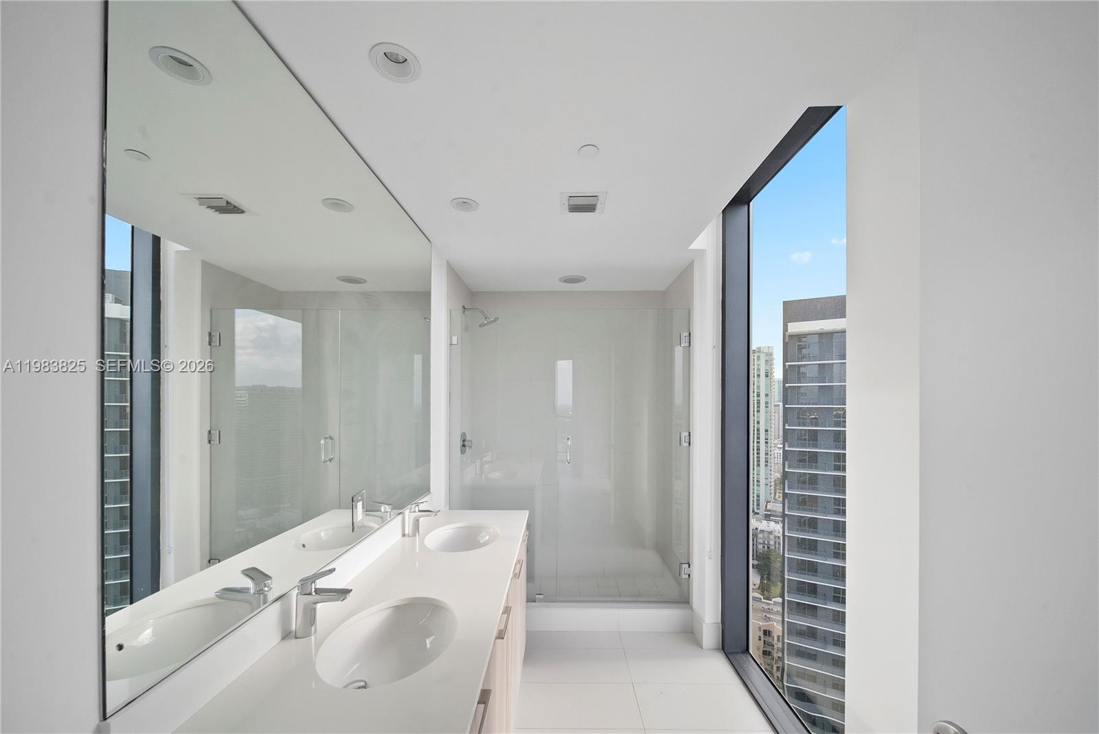 PARAISO BAYVIEWS CONDO - Residential