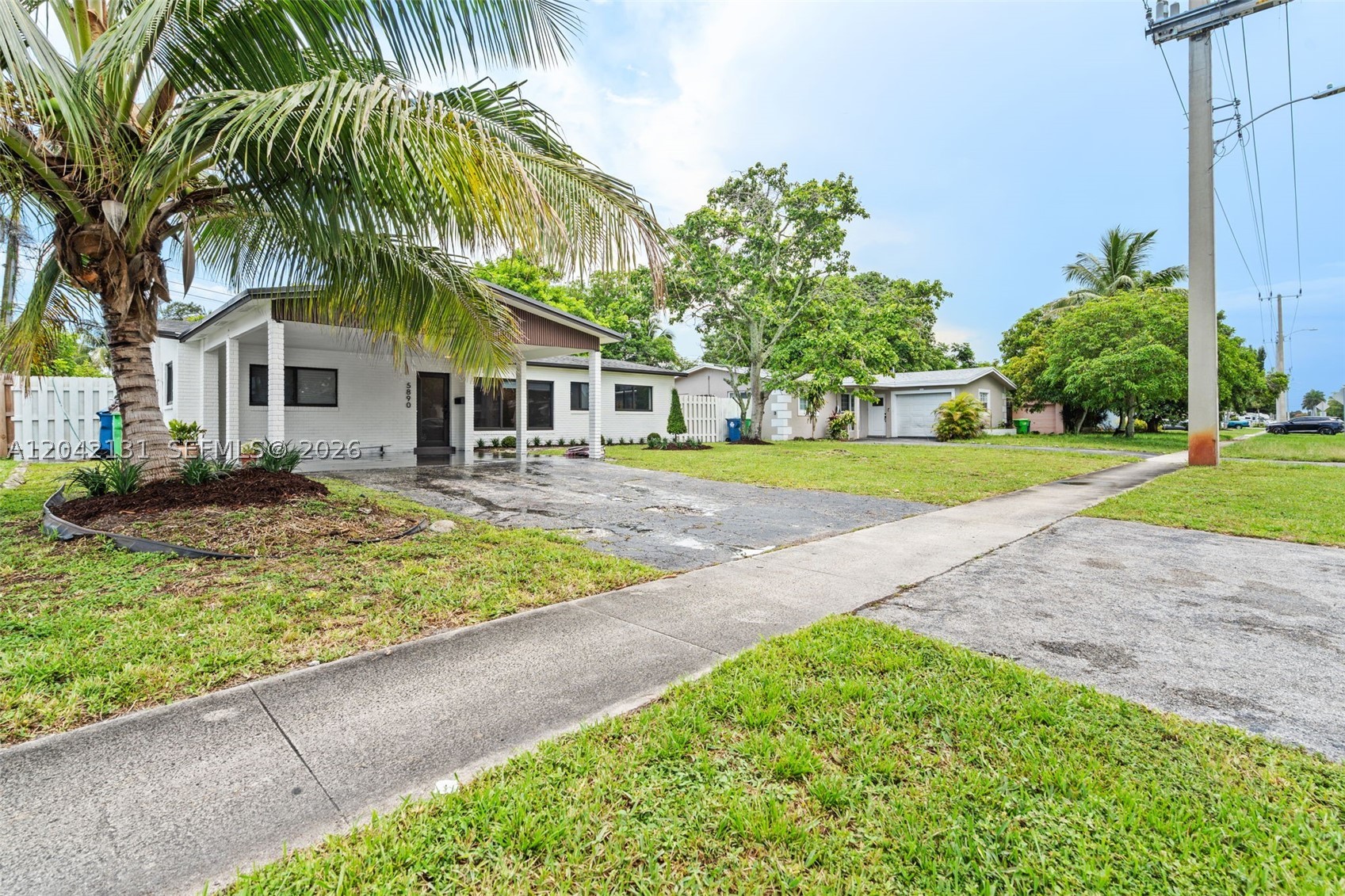 SUNRISE GOLF VILLAGE SEC - Residential