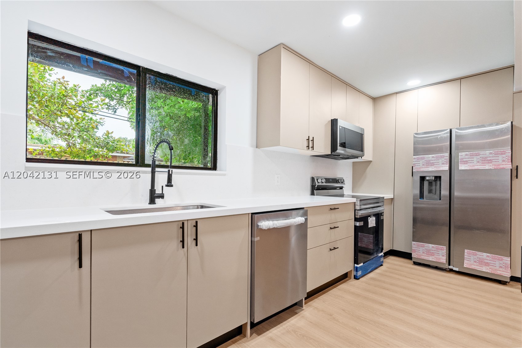 SUNRISE GOLF VILLAGE SEC - Residential