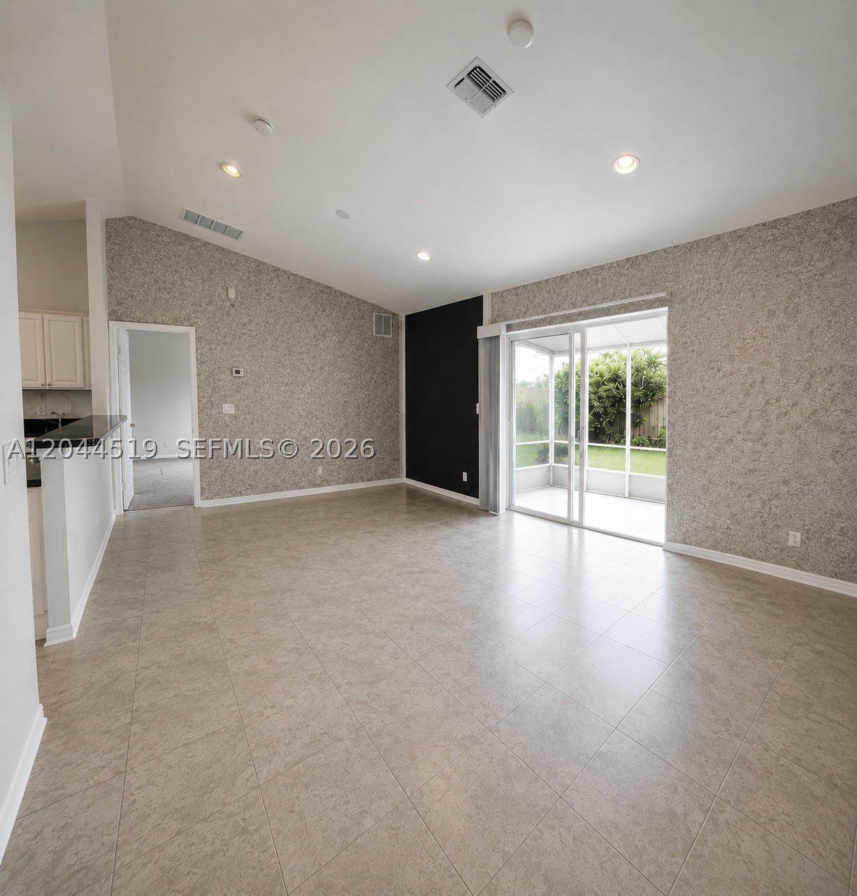HIGH HAWK OF VERO BEACH P - Residential Lease