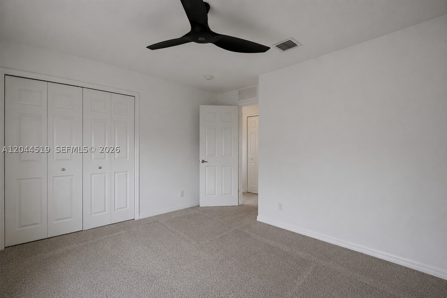 HIGH HAWK OF VERO BEACH P - Residential Lease