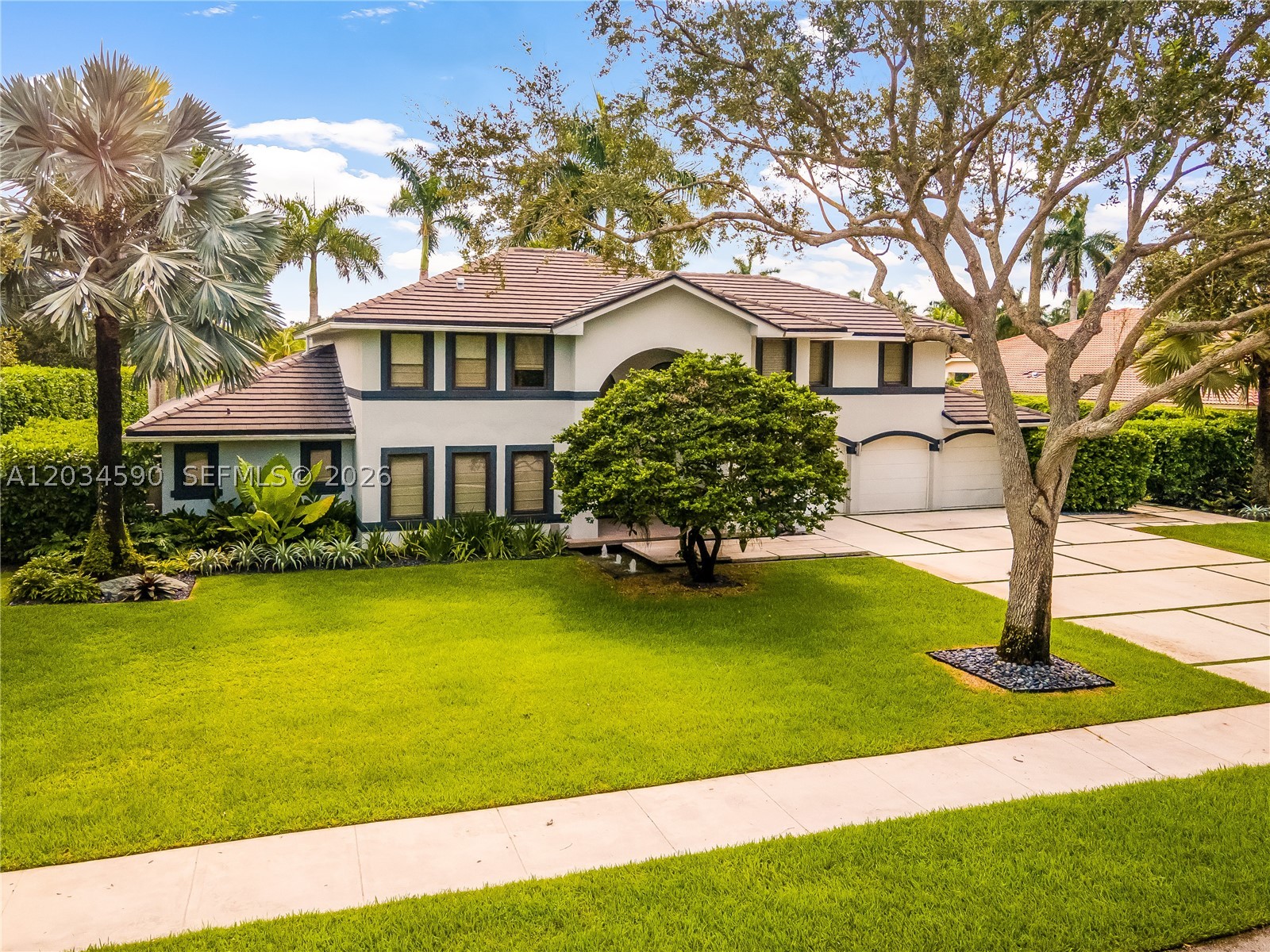 MYSTIQUE - Residential Lease