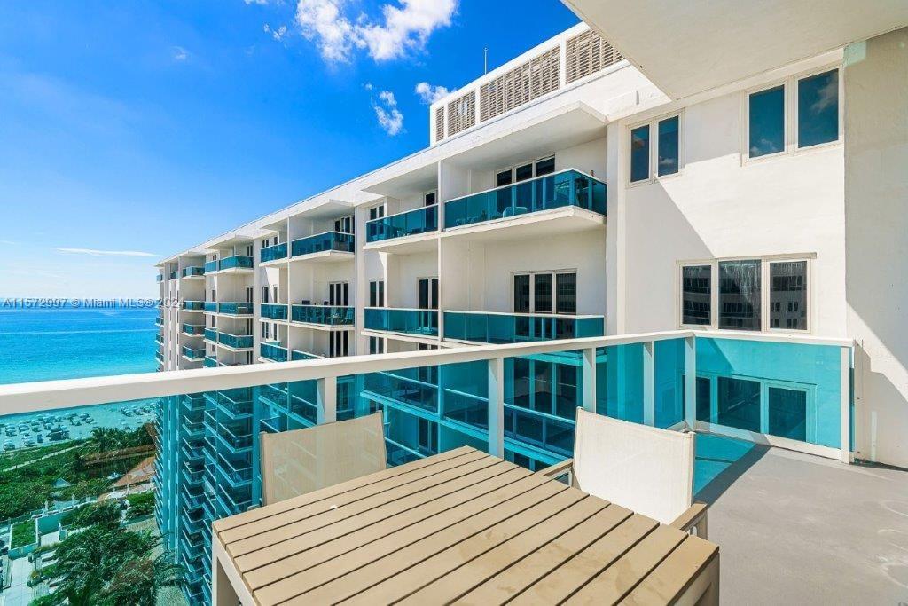 RONEY PALACE CONDO - Residential Lease
