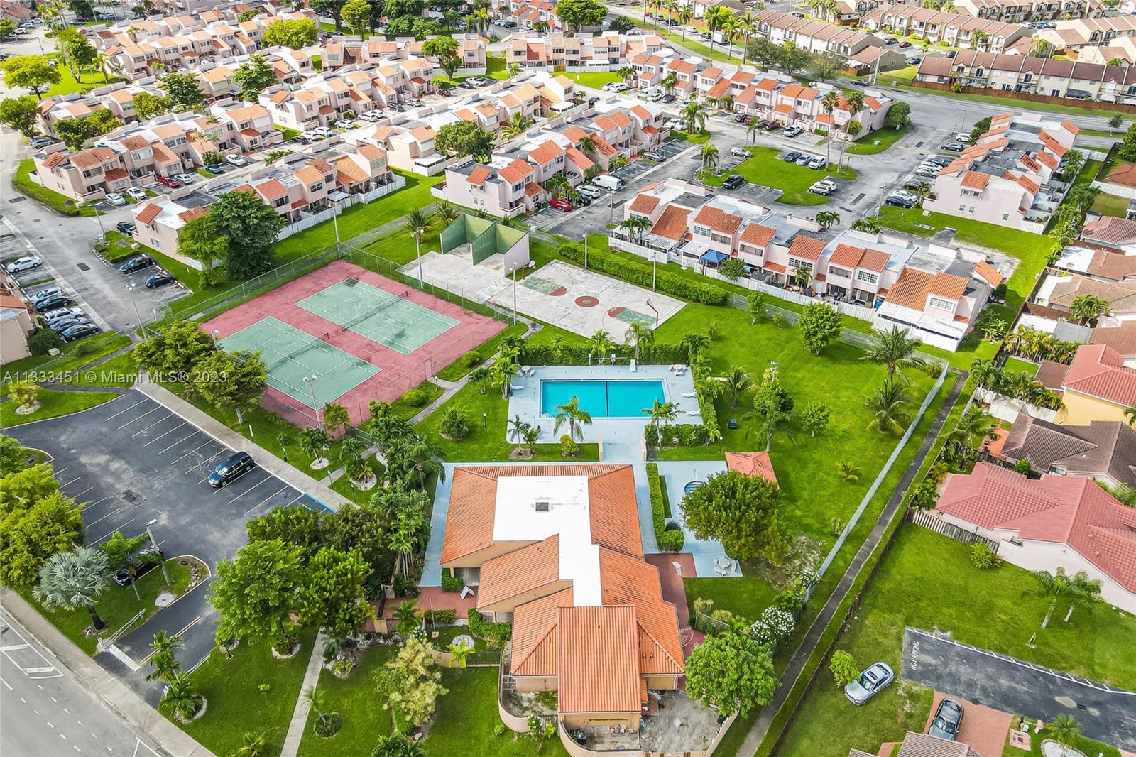 SUNSET HARBOUR SEC IV - Residential
