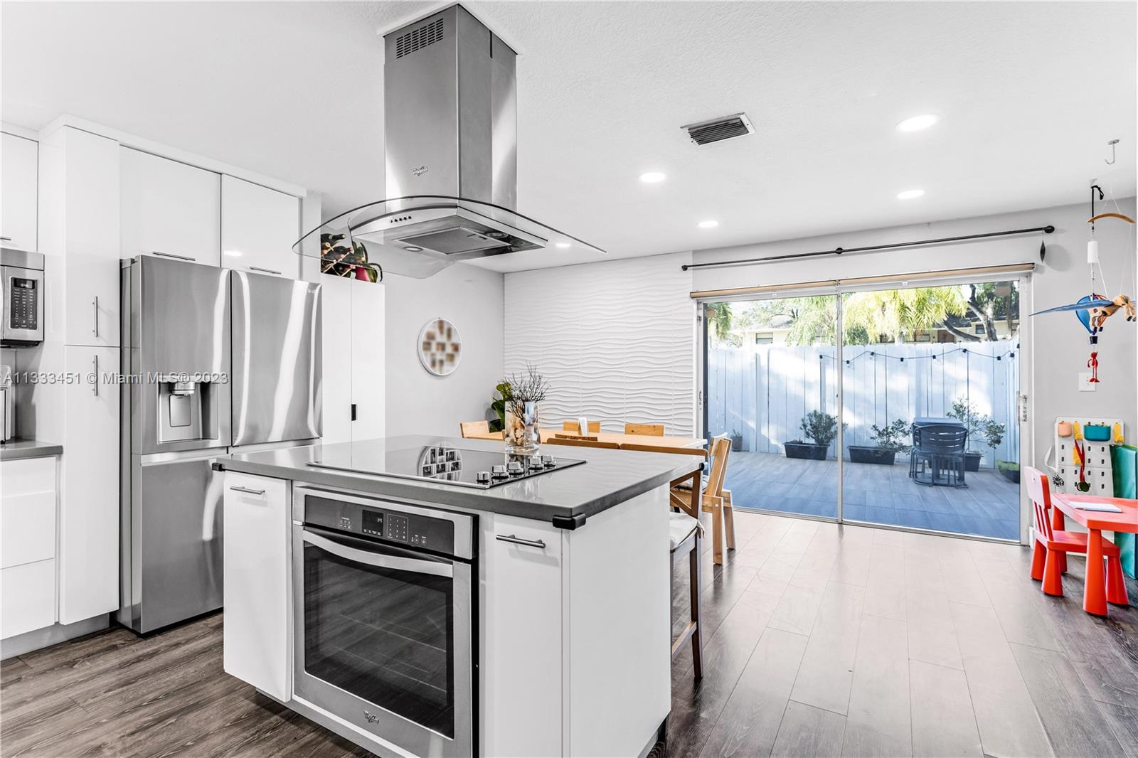 SUNSET HARBOUR SEC IV - Residential