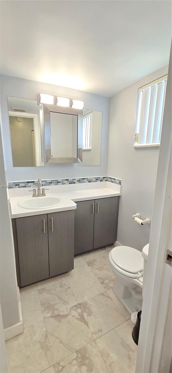 ROLLING GREEN CONDO G - Residential Lease