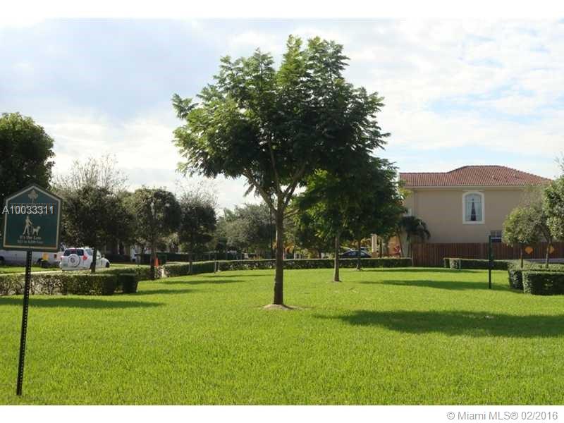 Kendall Breeze - Residential Lease