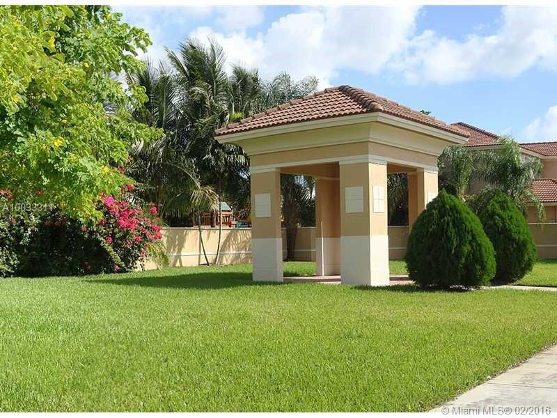 Kendall Breeze - Residential Lease