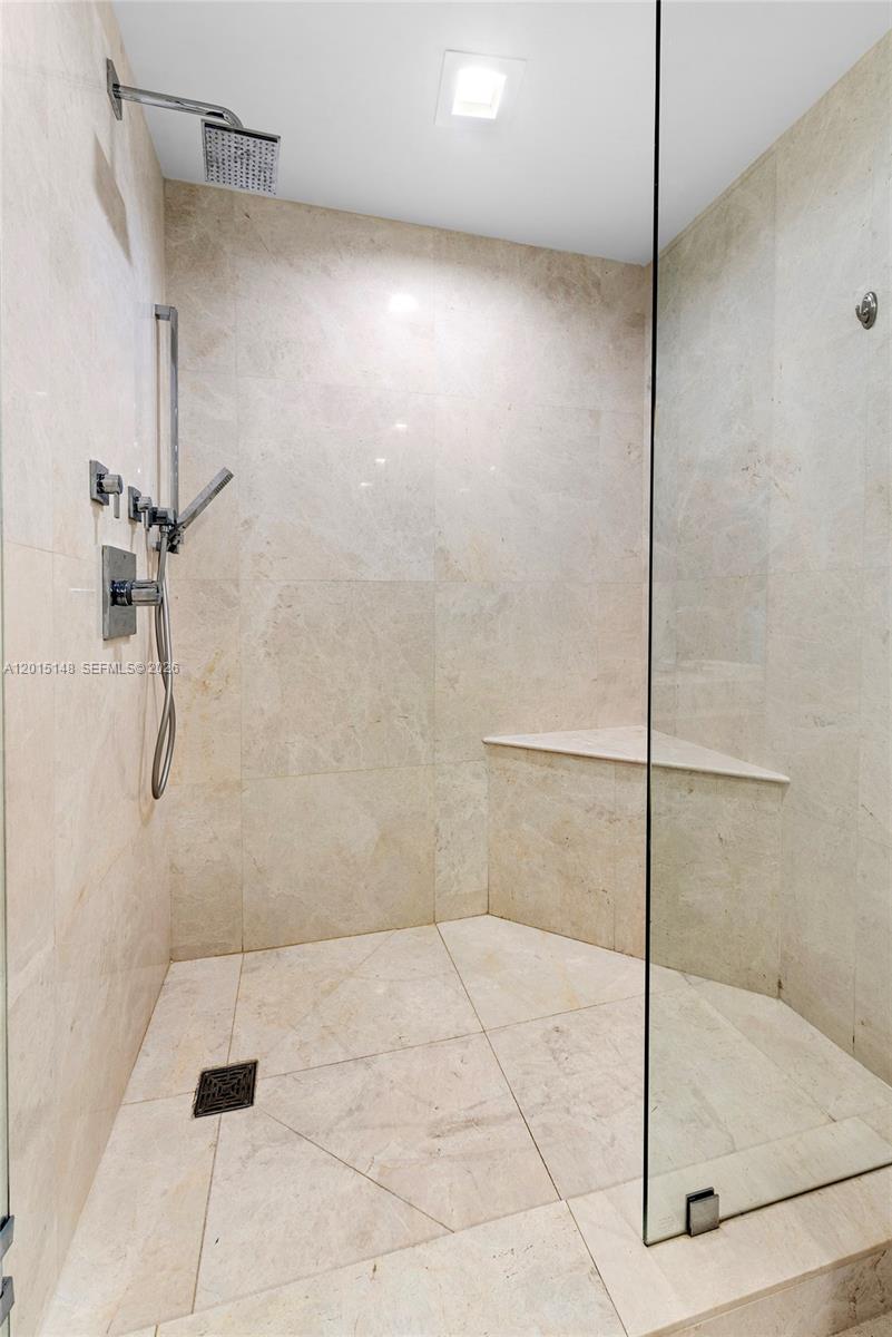 MARINA PALMS RESIDENCES S - Residential