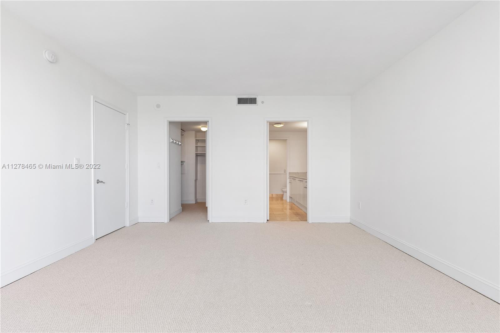 RITZ-CARLTON - Residential Lease