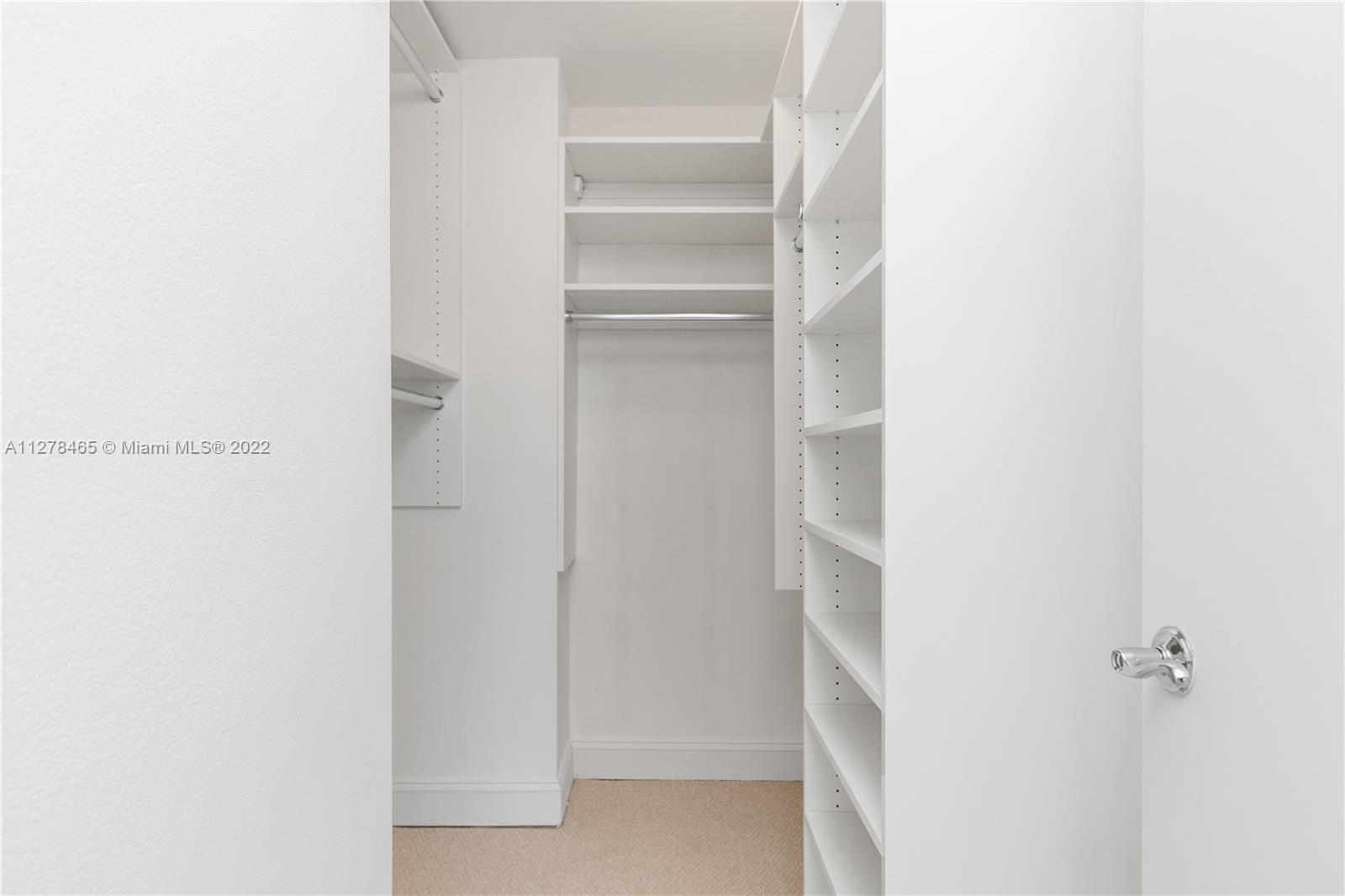 RITZ-CARLTON - Residential Lease