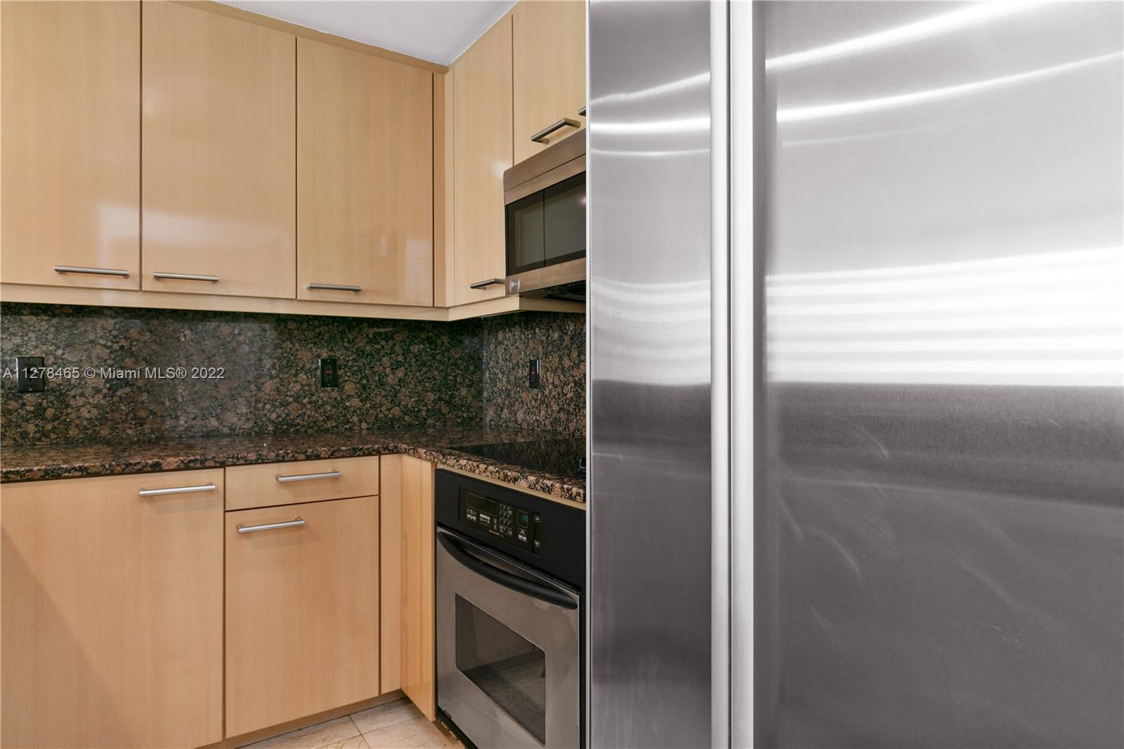 RITZ-CARLTON - Residential Lease