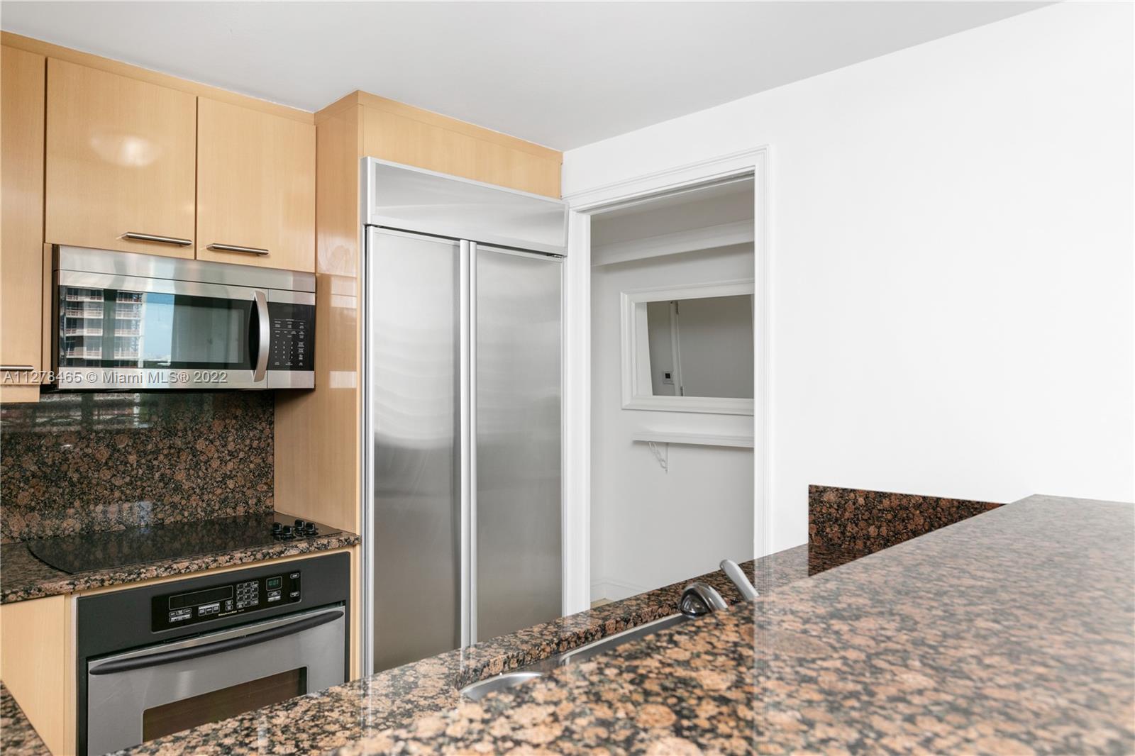 RITZ-CARLTON - Residential Lease