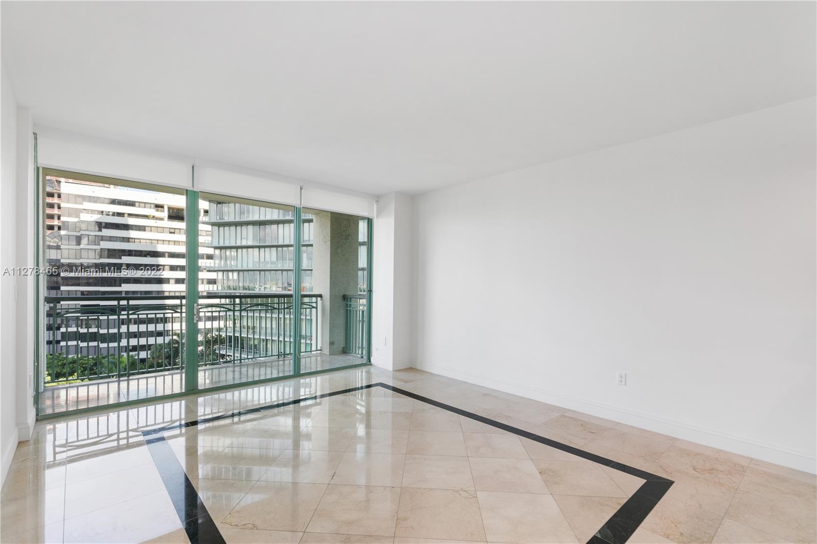 RITZ-CARLTON - Residential Lease