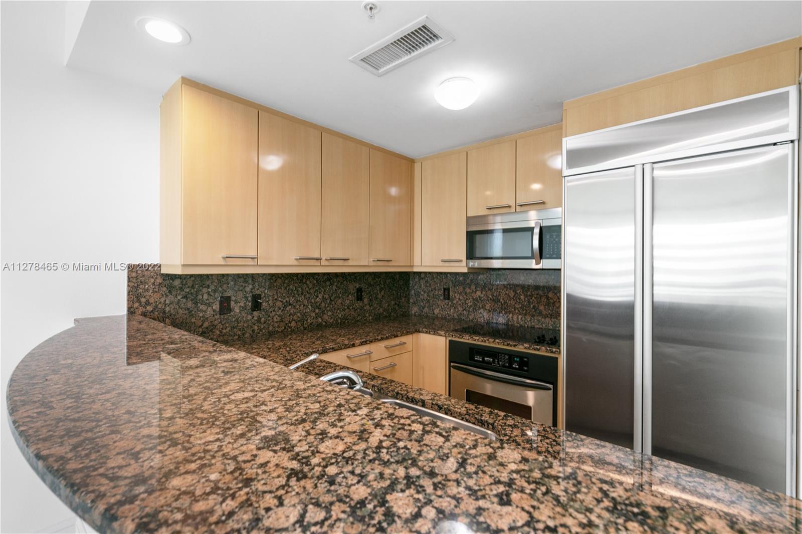 RITZ-CARLTON - Residential Lease