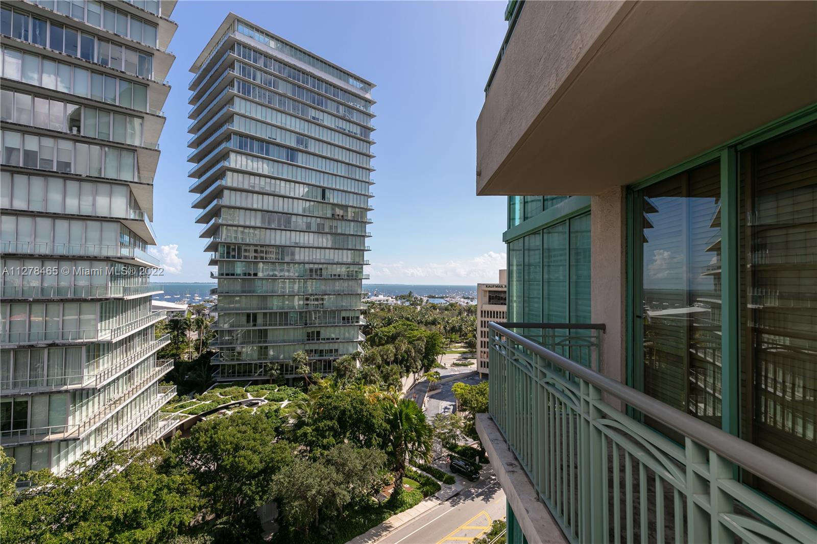 RITZ-CARLTON - Residential Lease
