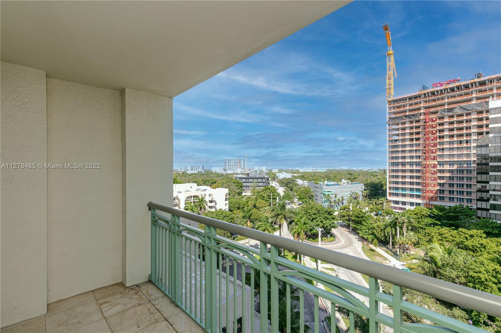 RITZ-CARLTON - Residential Lease