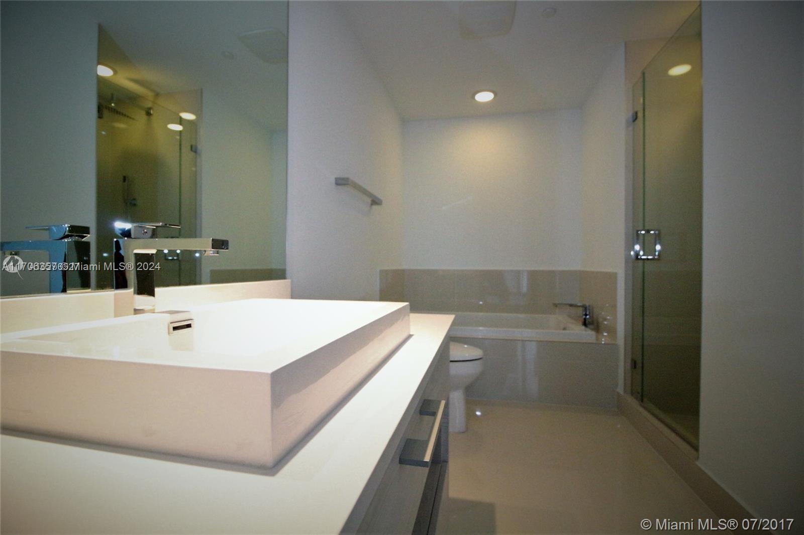 BRICKELL HEIGHTS WEST CON - Residential Lease