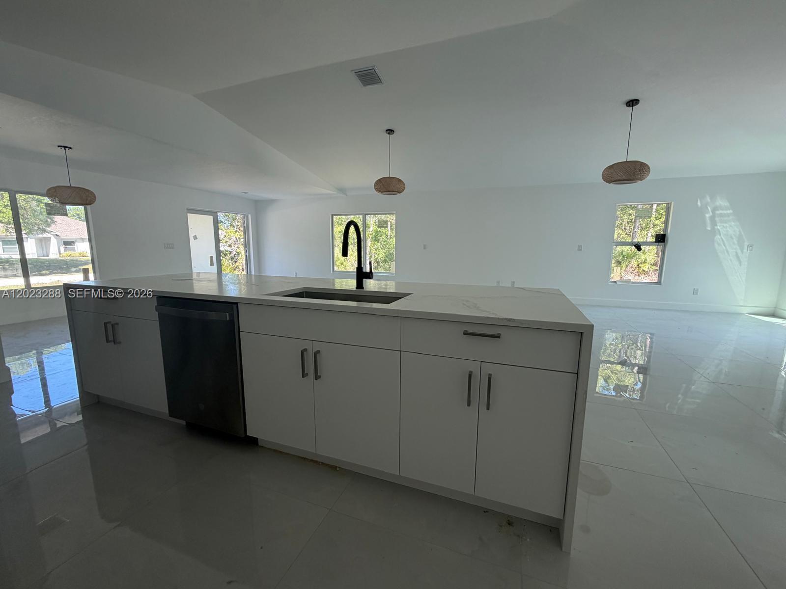 VERO LAKE ESTATES UNIT I - Residential
