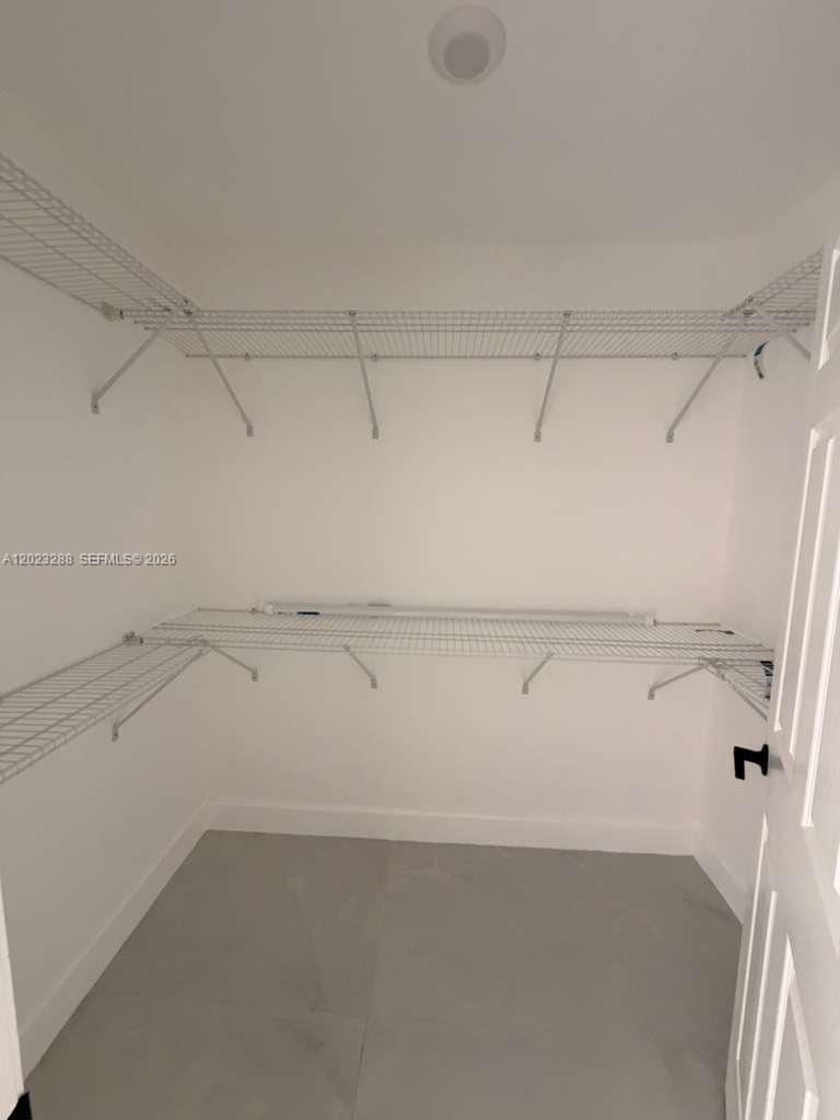 VERO LAKE ESTATES UNIT I - Residential