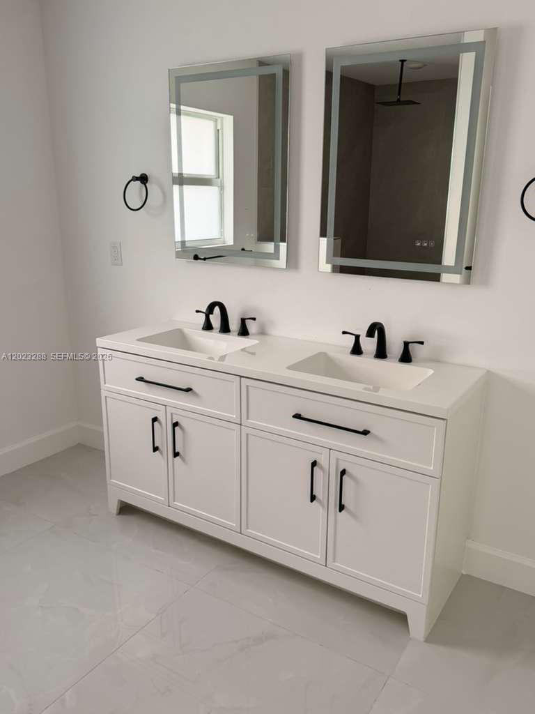 VERO LAKE ESTATES UNIT I - Residential