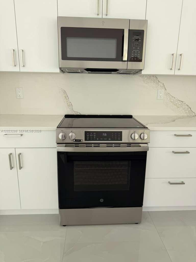 VERO LAKE ESTATES UNIT I - Residential