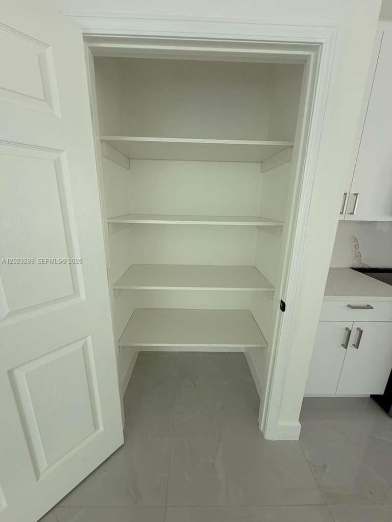 VERO LAKE ESTATES UNIT I - Residential