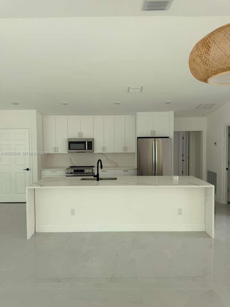 VERO LAKE ESTATES UNIT I - Residential