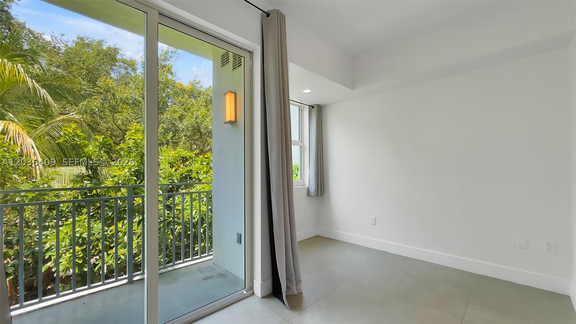 GRAND VIEW PARK - Residential Lease