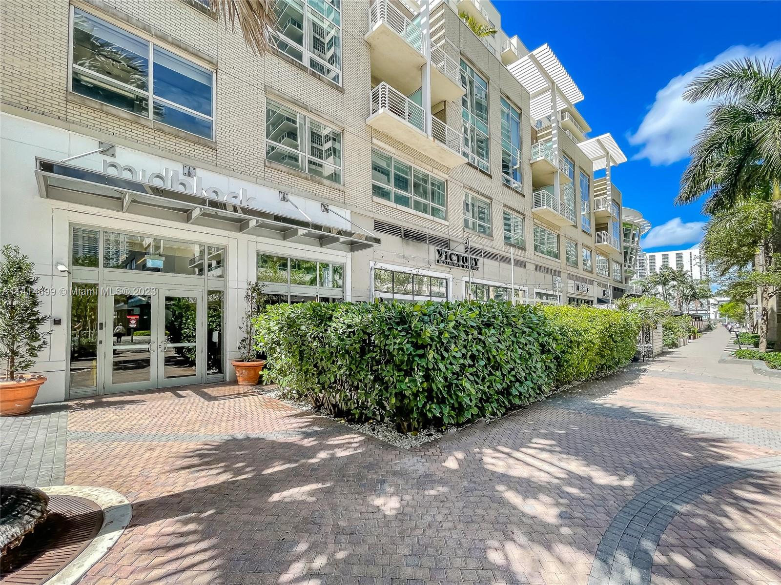 MIDBLOCK MIAMI - Residential