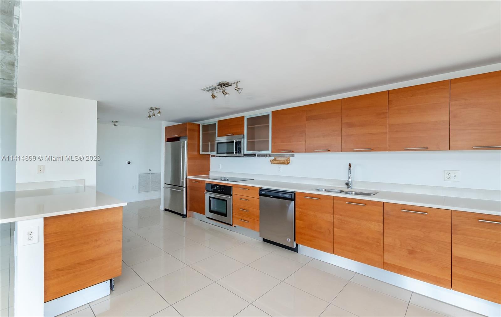 MIDBLOCK MIAMI - Residential