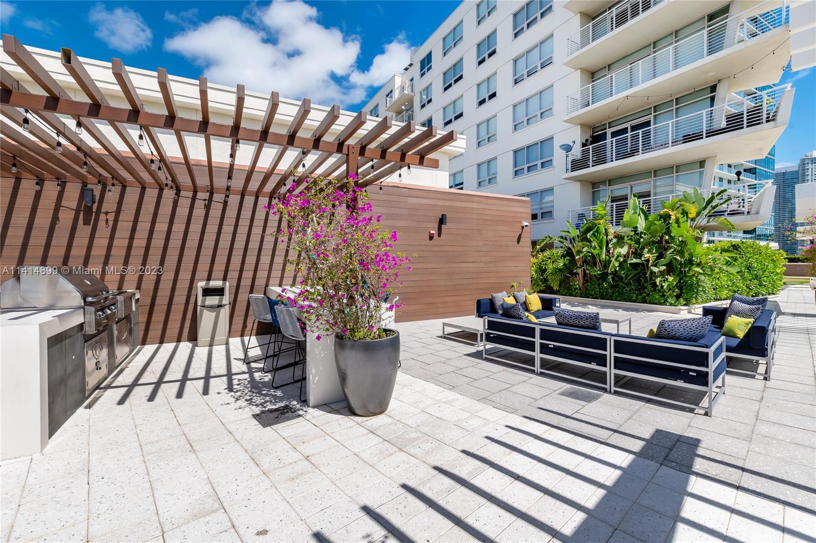 MIDBLOCK MIAMI - Residential