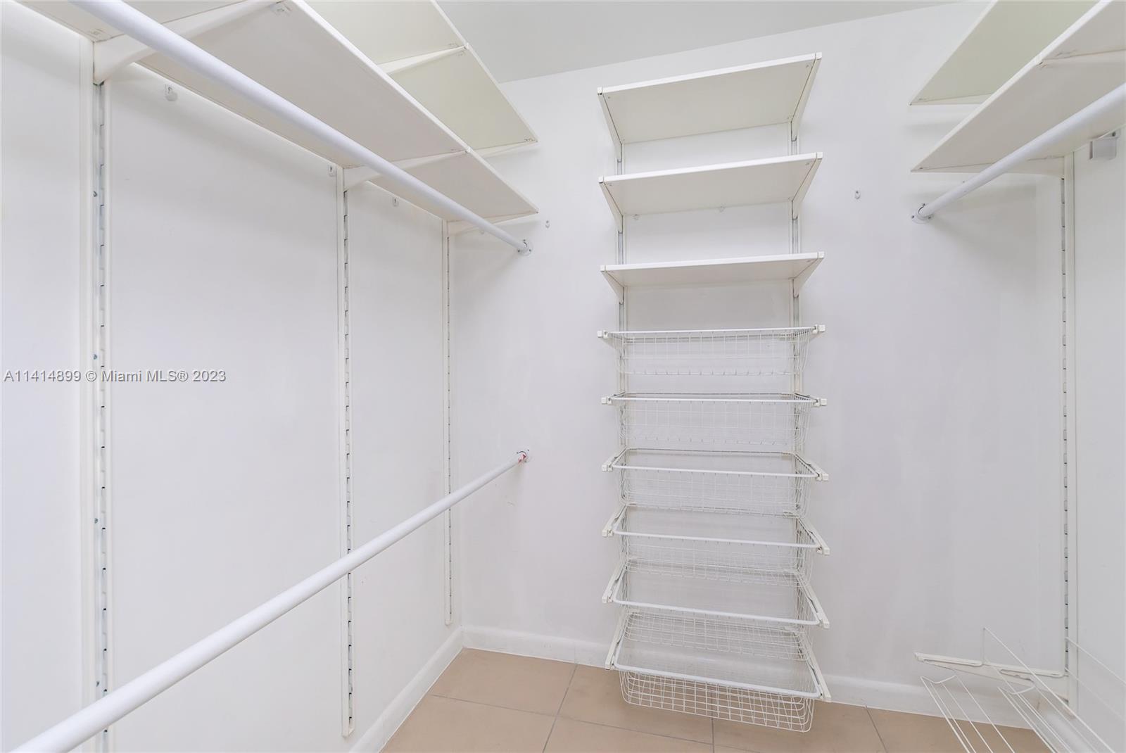 MIDBLOCK MIAMI - Residential