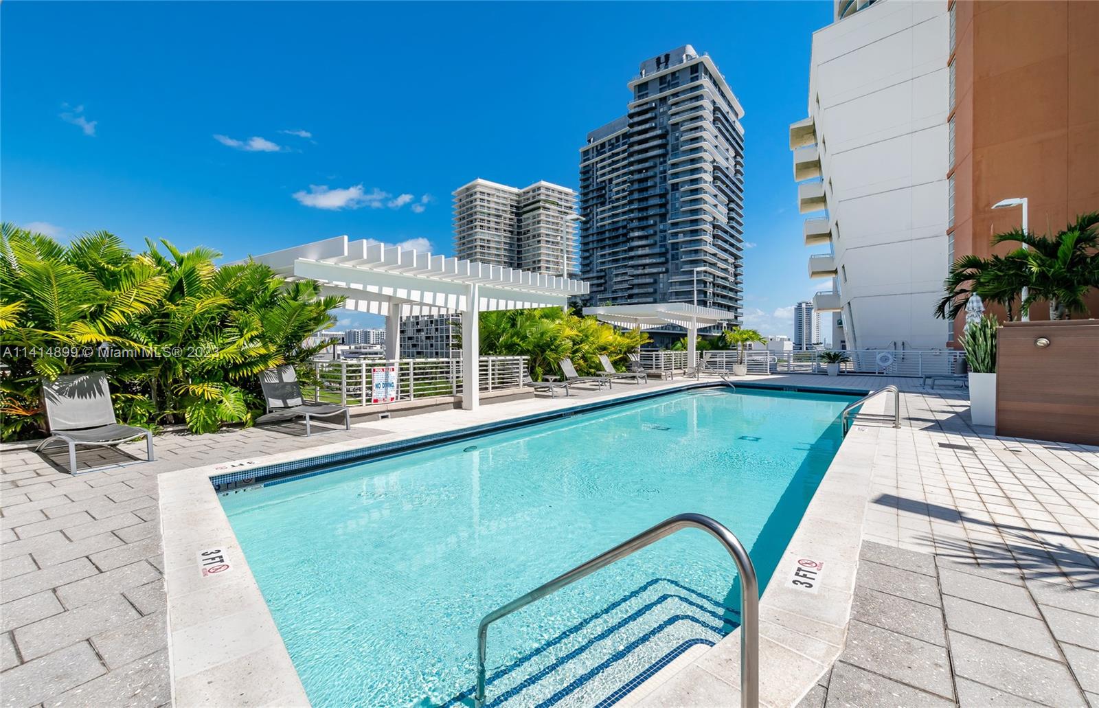 MIDBLOCK MIAMI - Residential