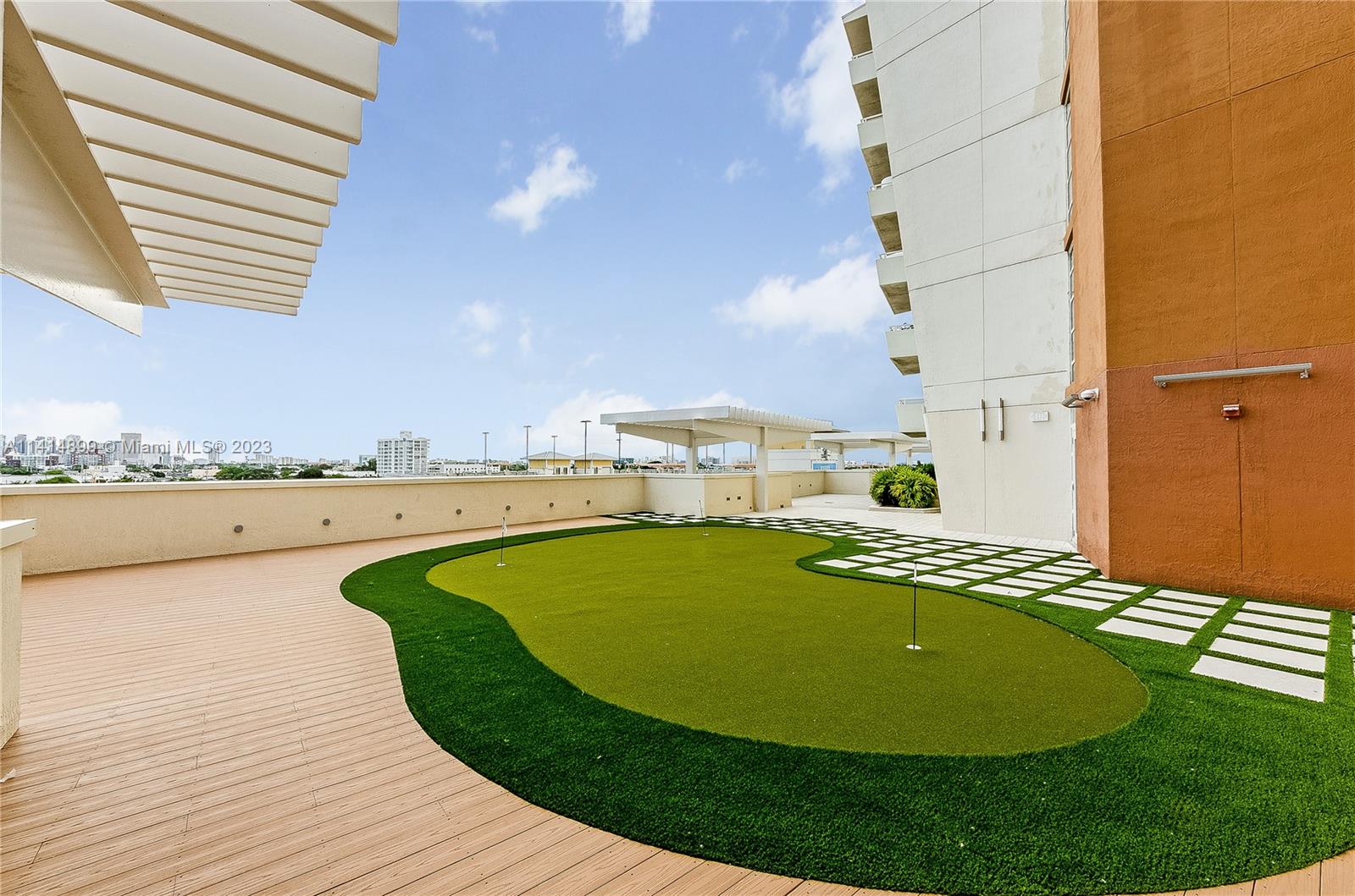 MIDBLOCK MIAMI - Residential