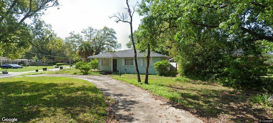 01135 HILLCREST UNIT 03 - Residential