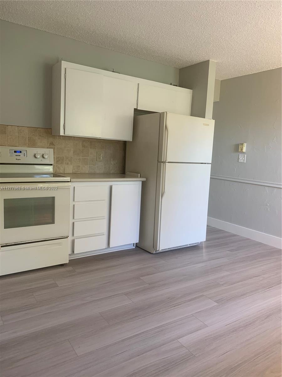 CYPRESS AT WOODMONT 2 CON - Residential
