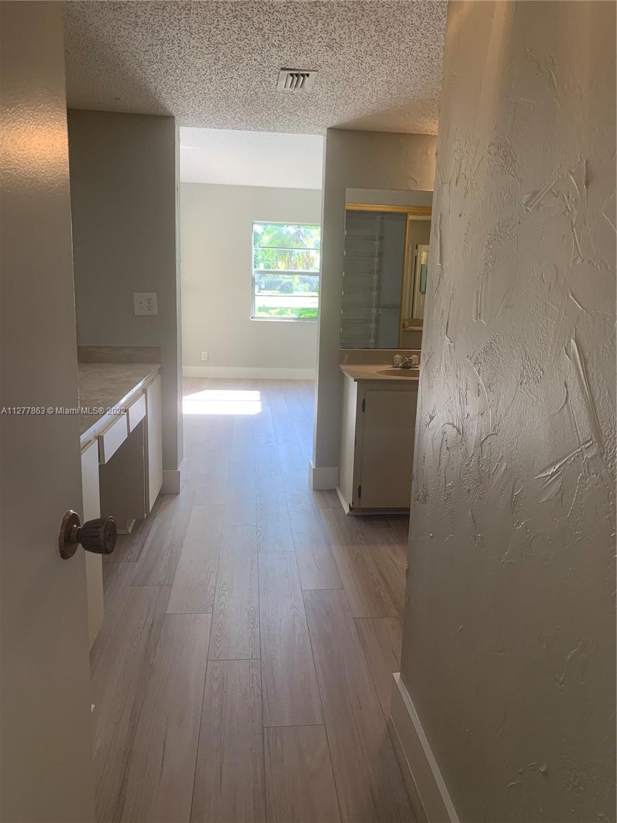 CYPRESS AT WOODMONT 2 CON - Residential