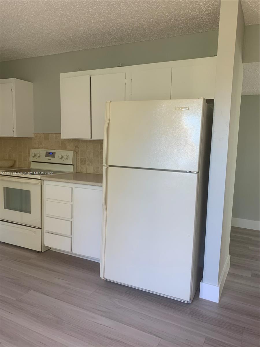 CYPRESS AT WOODMONT 2 CON - Residential
