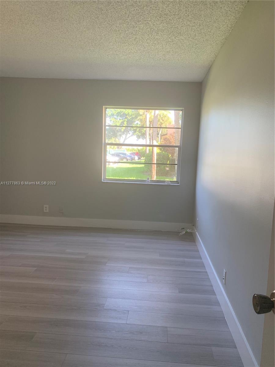 CYPRESS AT WOODMONT 2 CON - Residential