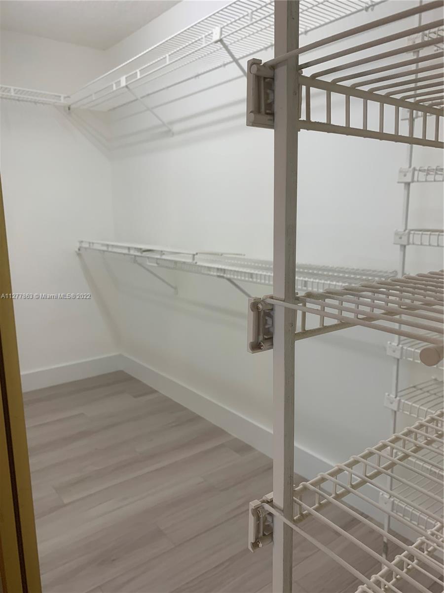 CYPRESS AT WOODMONT 2 CON - Residential